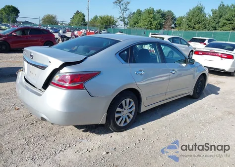 2015 Nissan Altima 2.5 S from USA, damaged, VIN 1N4AL3AP4FC477312